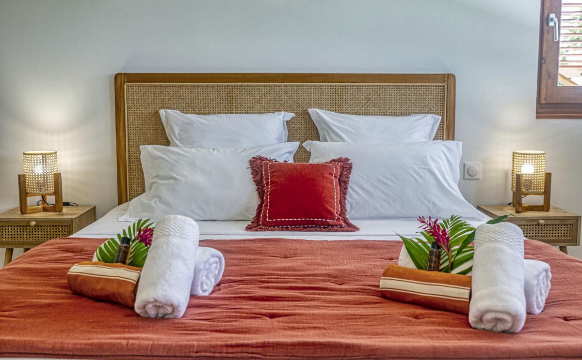 30_Location villa  vue mer Deshaies Guadeloupe_Chambre Vue Mer